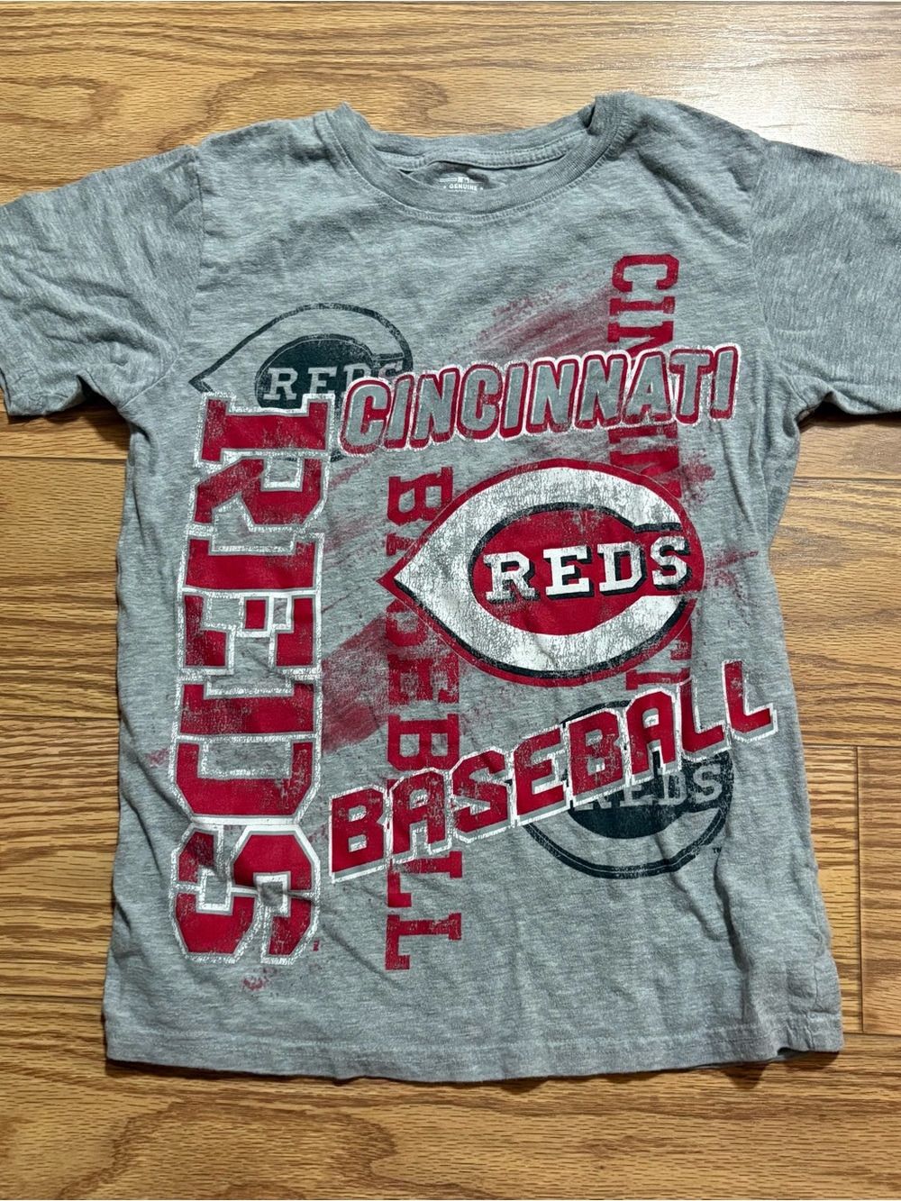 MLB Cincinnati Reds Baseball T-Shirt Size Youth Kids Medium 8